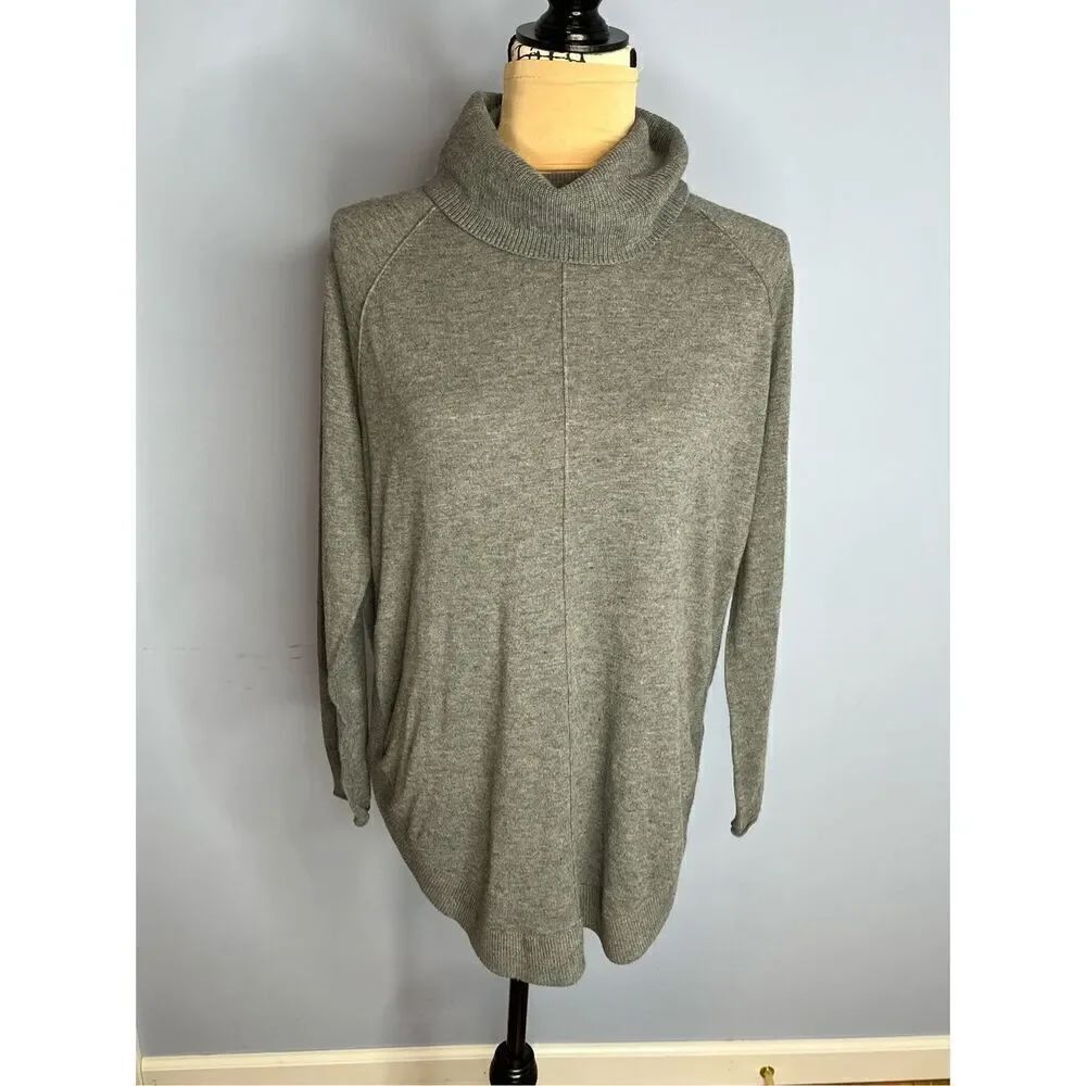 Caslon Women’s S Turtleneck LS Sweater Gray